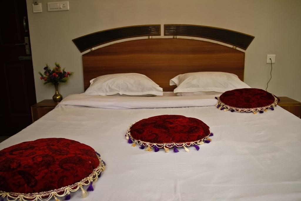 Green Apple Residency Ооти Стая снимка