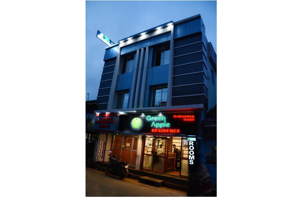 Green Apple Residency Ооти Екстериор снимка